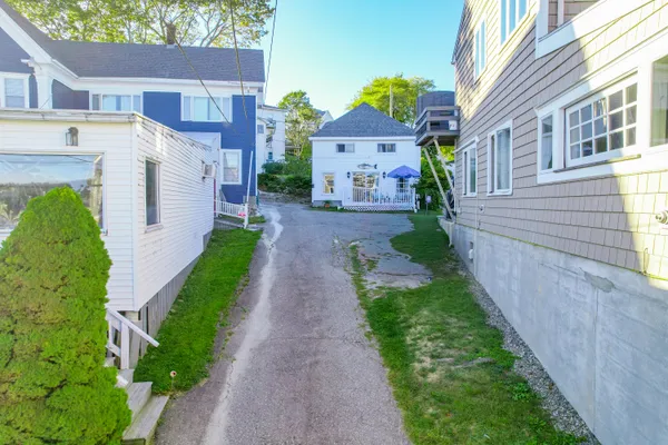 $849,000 | 53 Commercial Street, Boothbay Harbor, ME 04538