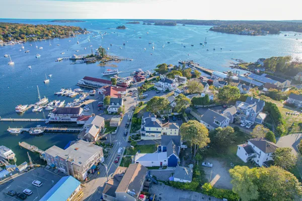 $849,000 | 53 Commercial Street, Boothbay Harbor, ME 04538
