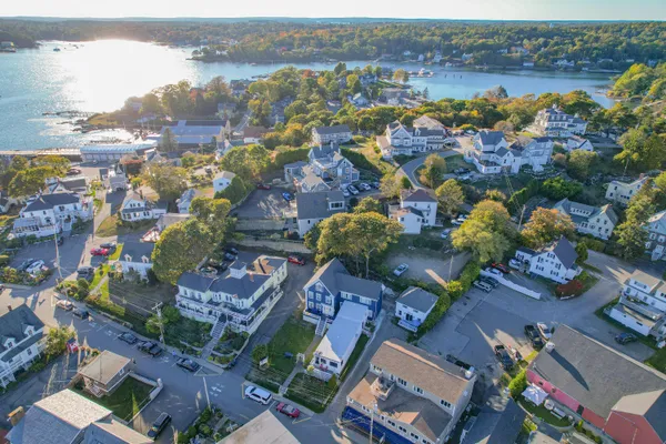 $849,000 | 53 Commercial Street, Boothbay Harbor, ME 04538