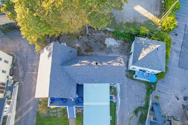 $925,000 | 53 Commercial Street, Boothbay Harbor, ME 04538