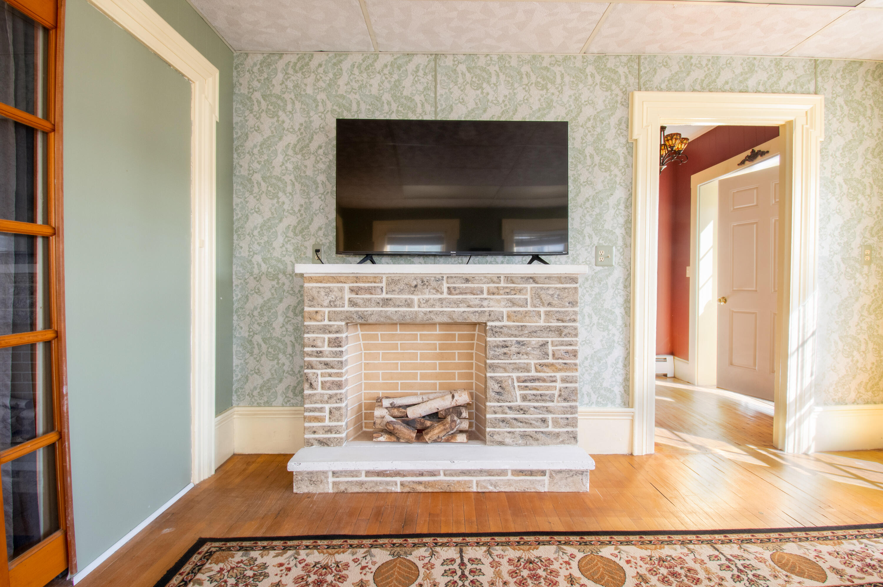 53 Commercial Street Boothbay Harbor, ME 04538 - Photo 9 of 94 53CommercialSt.BoothbayHarbor-06