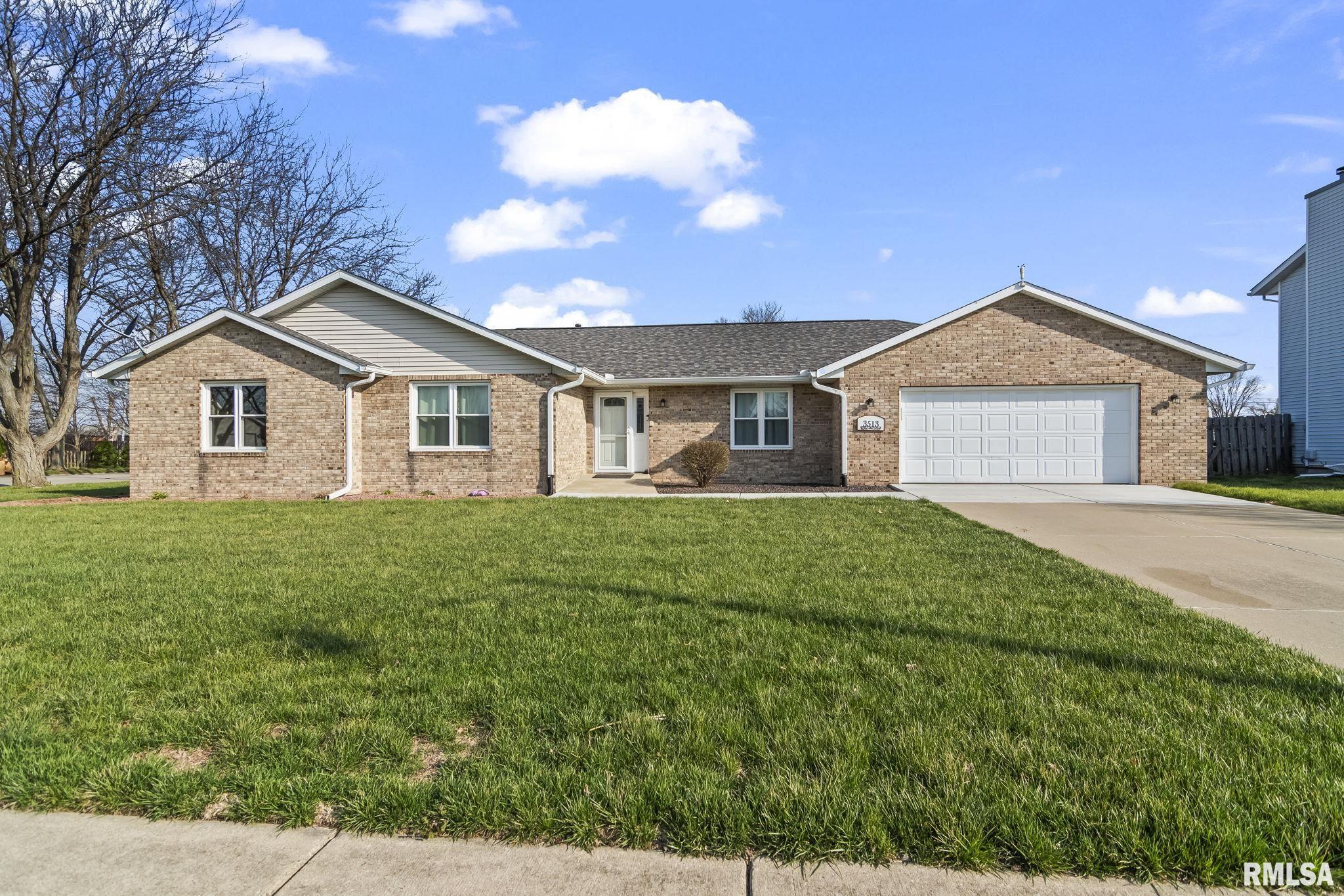 3513 Crystal Lake Drive Springfield, IL 62711 - Photo 2 of 39