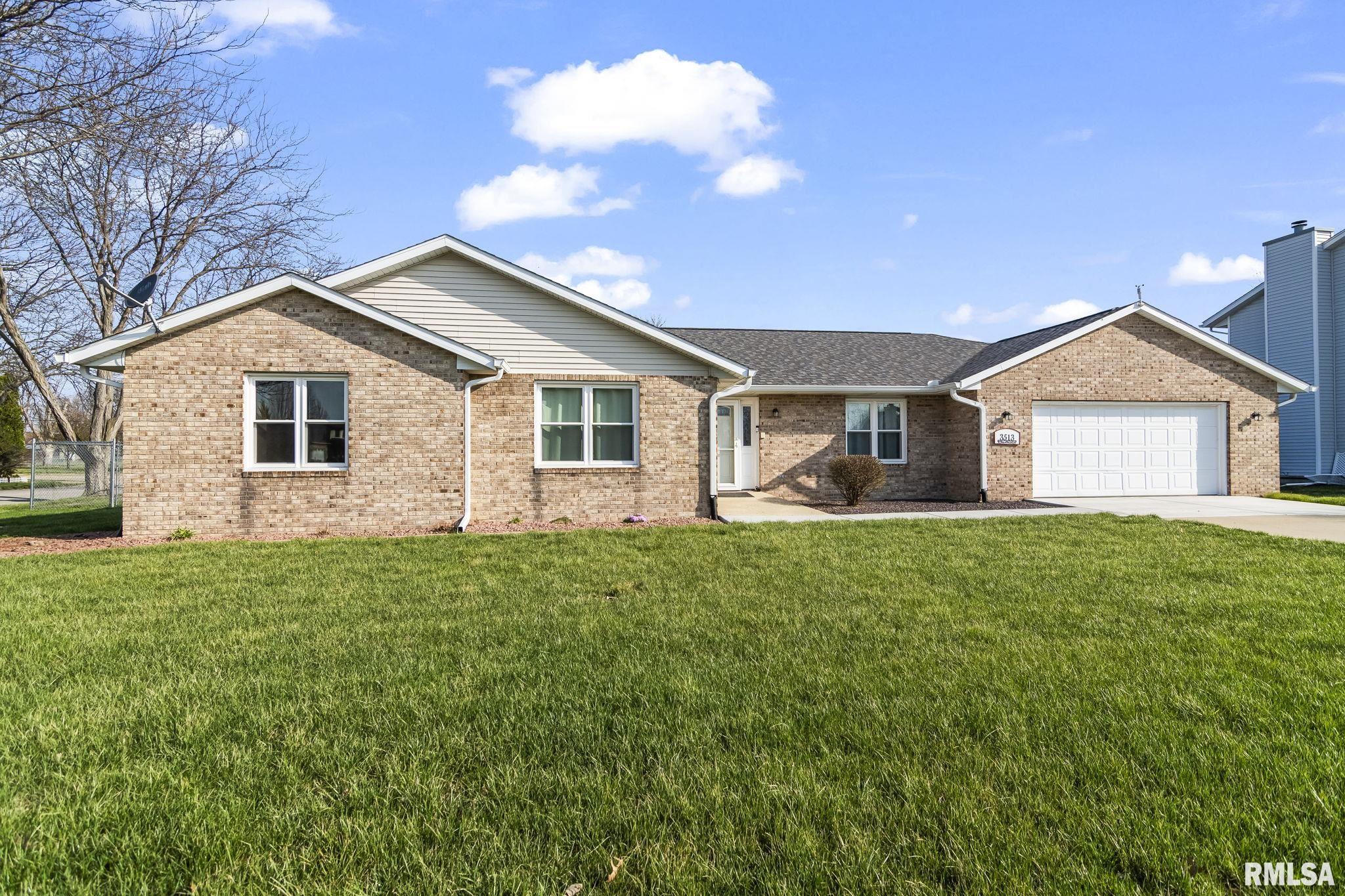 3513 Crystal Lake Drive Springfield, IL 62711 - Photo 3 of 39