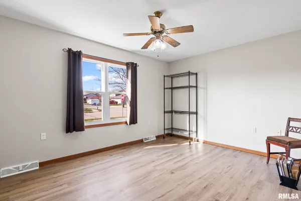 $305,000 | 3513 Crystal Lake Drive, Springfield, IL 62711