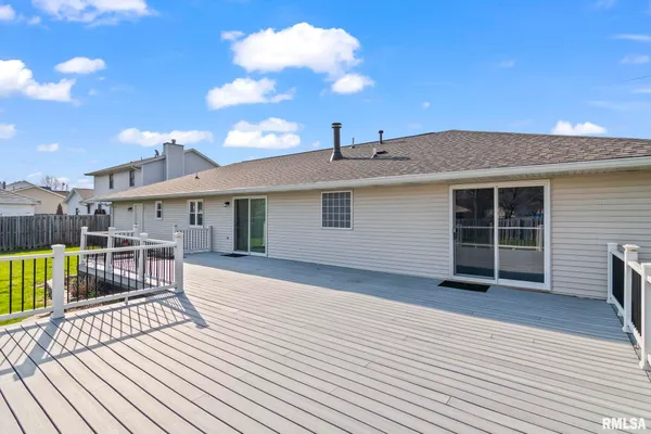 $305,000 | 3513 Crystal Lake Drive, Springfield, IL 62711