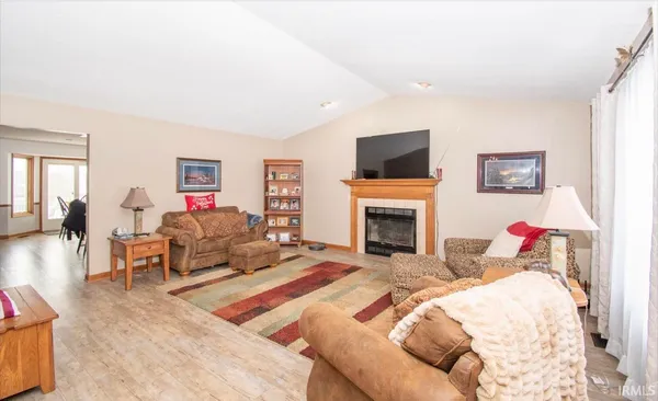 $449,999 | 3462 County Road 36, Auburn, IN 46706