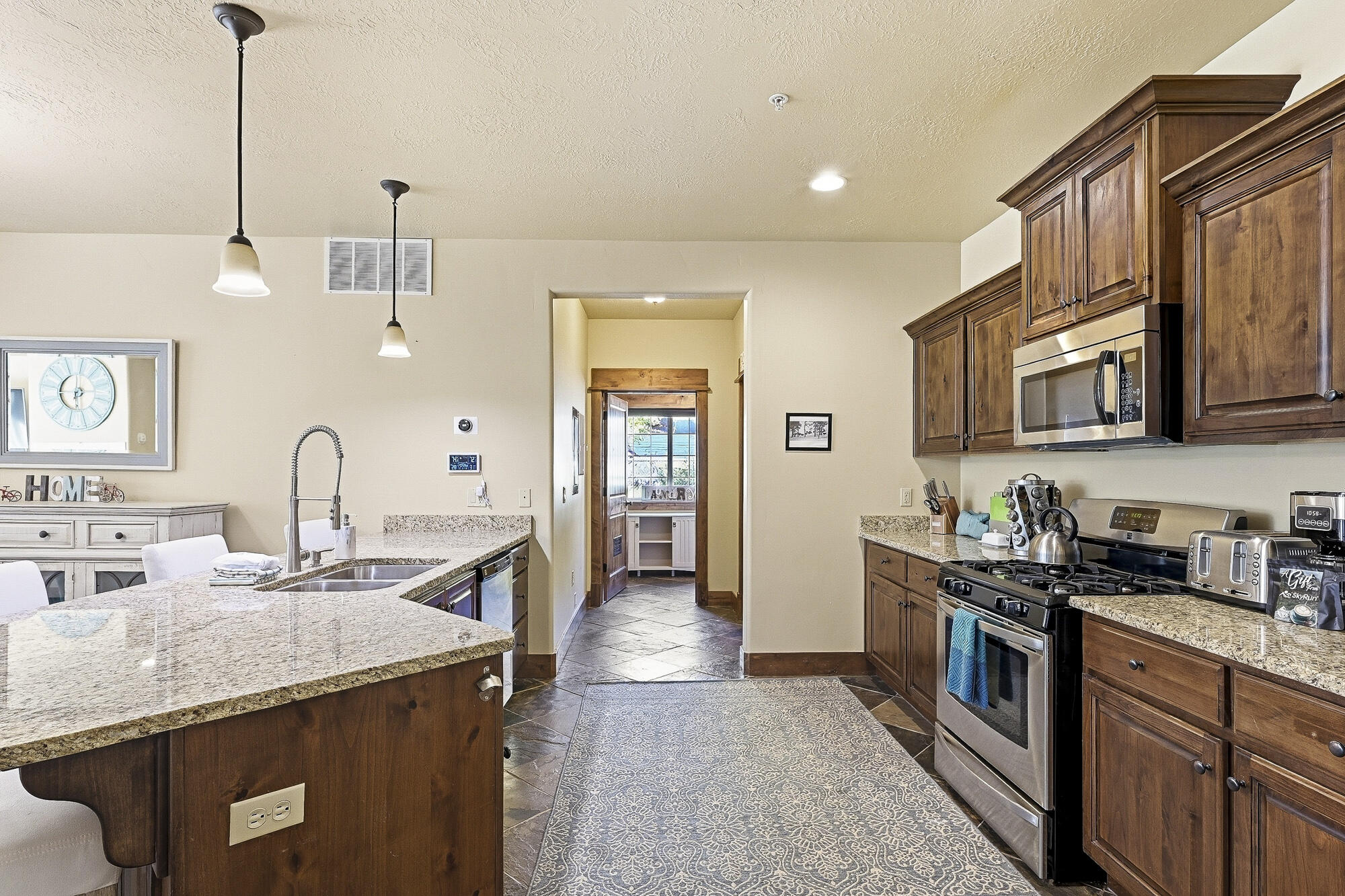 74 Ridgeview Street Brian Head, UT 84719 - Photo 14 of 45 White Bear A3-14