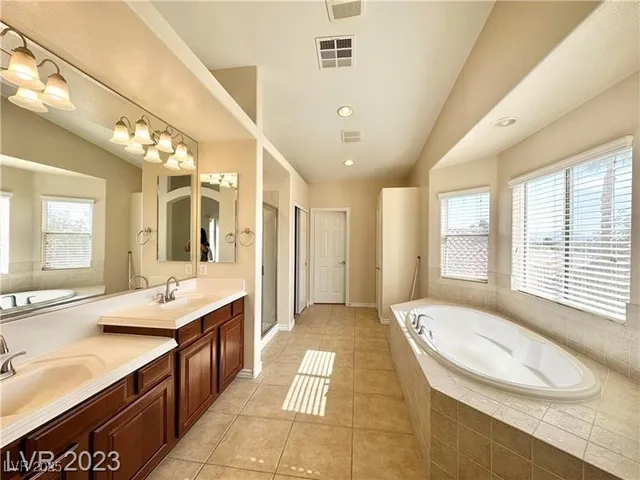 $2,595 | 1012 Bonitos Suenos Street, Las Vegas, NV 89138