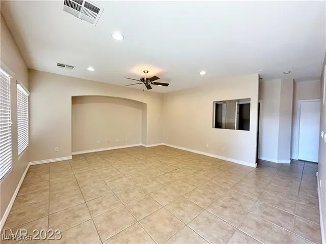 $2,595 | 1012 Bonitos Suenos Street, Las Vegas, NV 89138