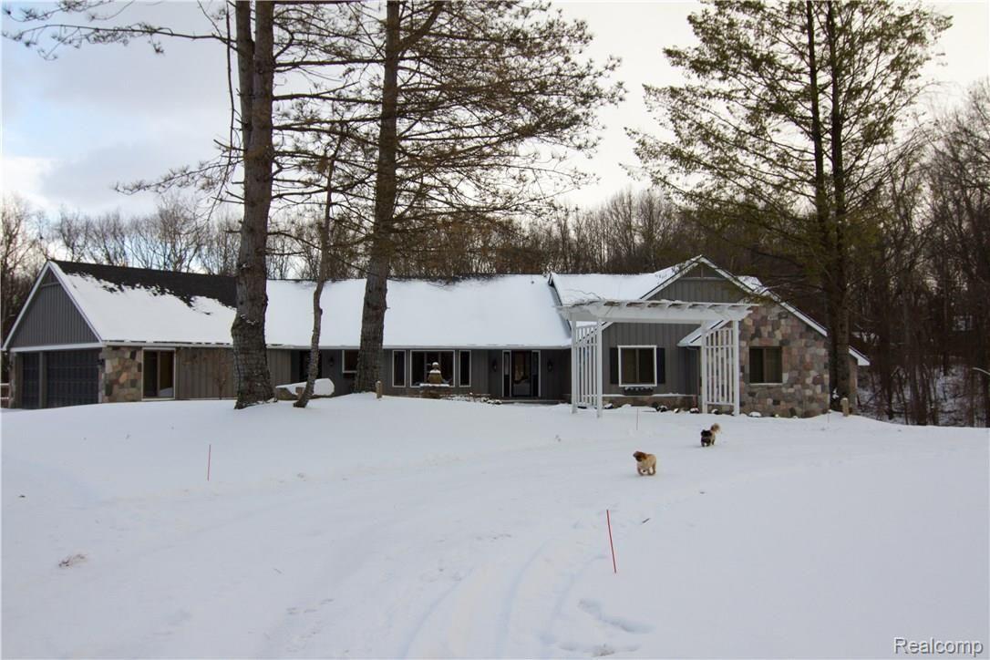 3025 Trilogy Road Milford, MI 48381 - Photo 3 of 38 house-27.jpg