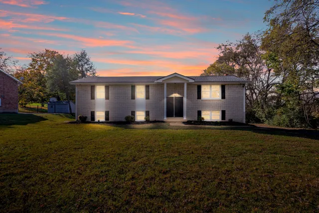 a picture of a black and white wall