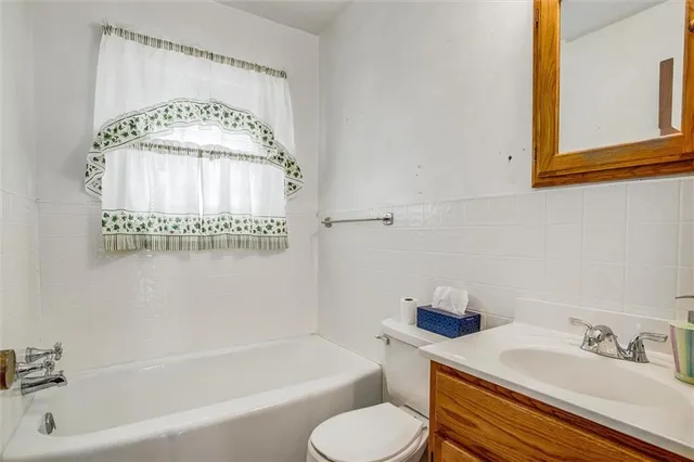 $265,000 | 11224 West 66th Terrace, Shawnee, KS 66203