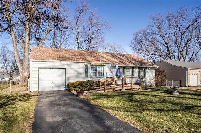 $265,000 | 11224 West 66th Terrace, Shawnee, KS 66203