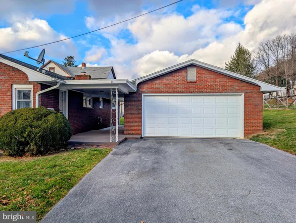 $210,000 | 619 North Spring Street, Everett, PA 15537