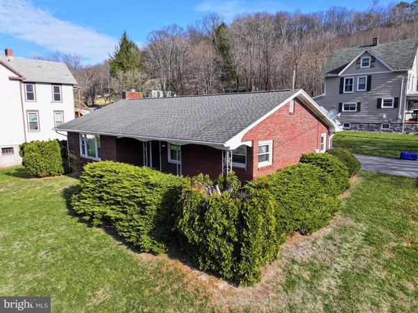 $210,000 | 619 North Spring Street, Everett, PA 15537