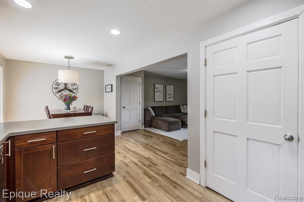 2999 Buckner Road Lake Orion, MI 48362 - Photo 23 of 52 Gallery Image 23