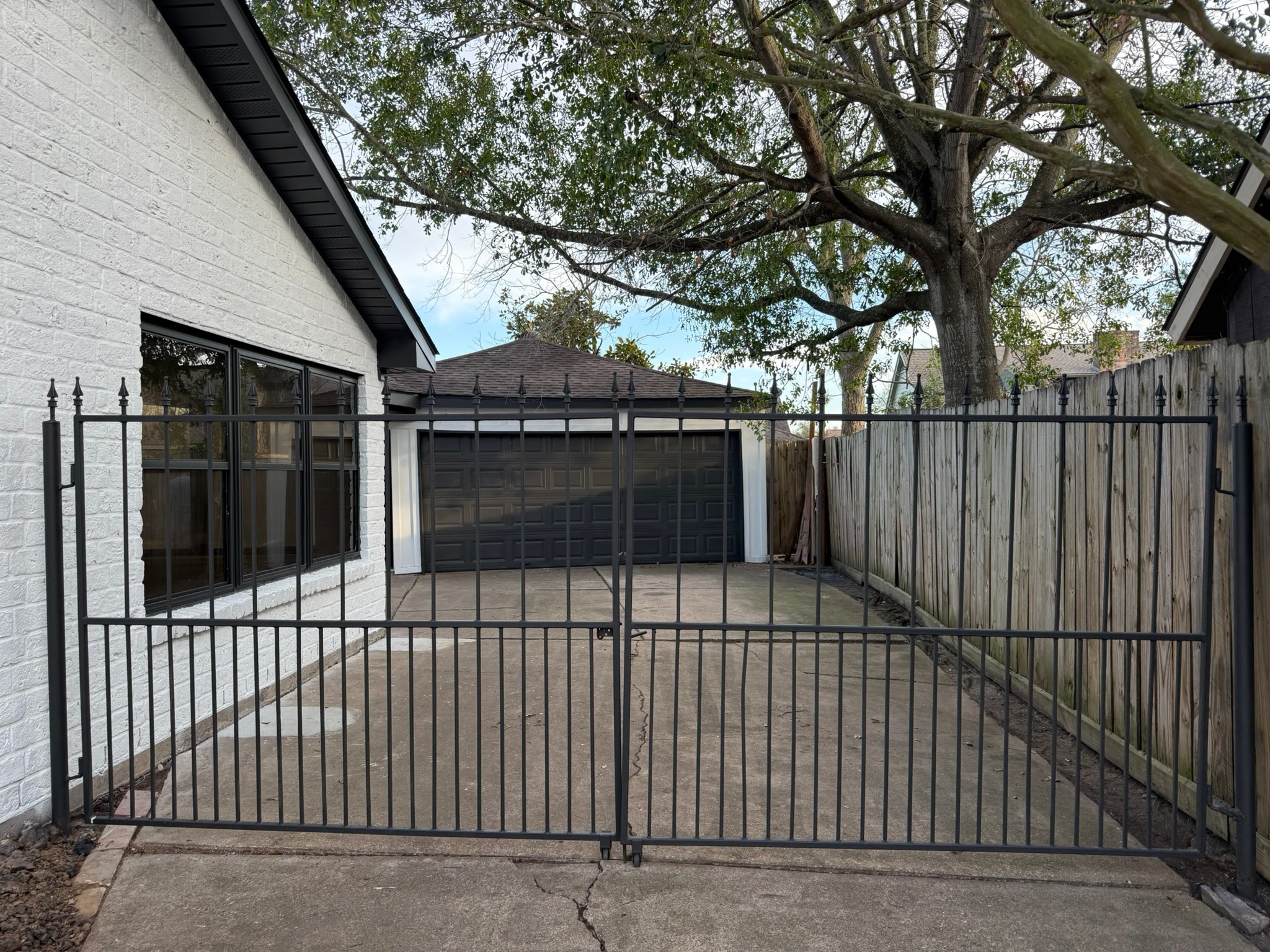 10130 Sagedale Drive Houston, TX 77089 - Photo 36 of 36 a view of a balcony