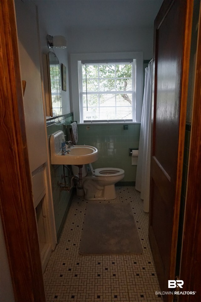 307 Weinacker Avenue Mobile, AL 36604 - Photo 21 of 26 Bath