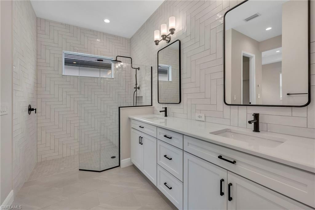 4013 Perseus Street Naples, FL 34120 - Photo 12 of 34 Master Bath