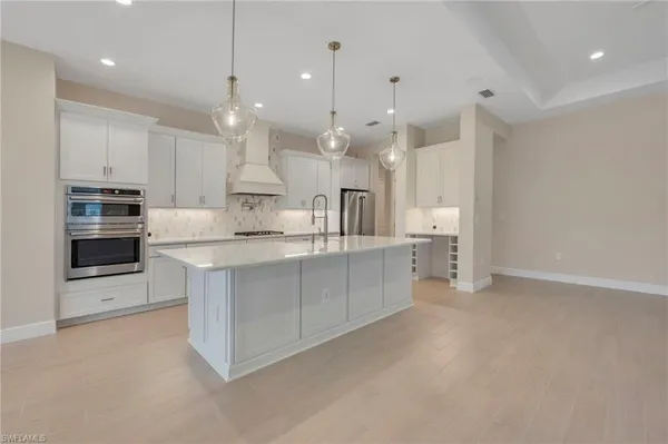 $3,950 | 4013 Perseus Street, Naples, FL 34120