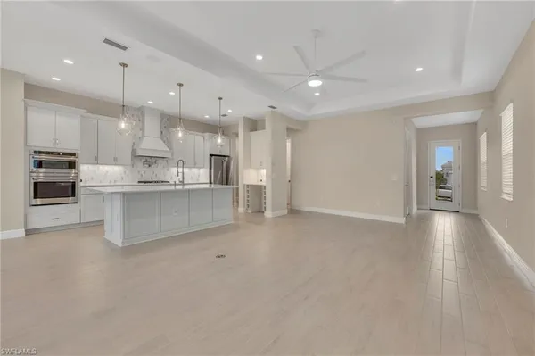 $3,950 | 4013 Perseus Street, Naples, FL 34120