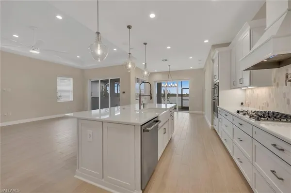 $3,950 | 4013 Perseus Street, Naples, FL 34120