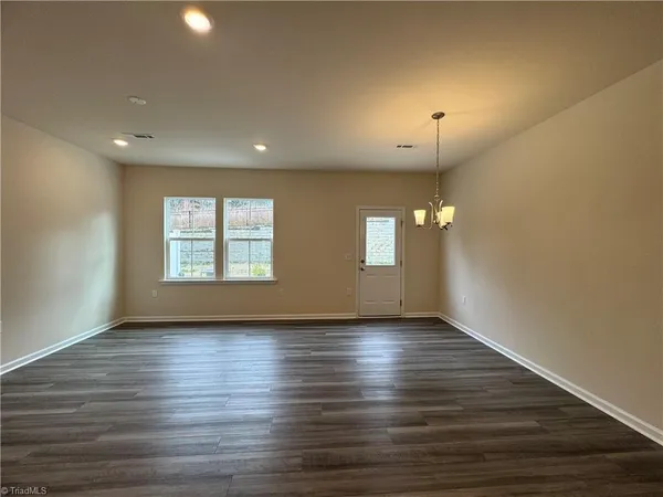 $1,700 | 891 Falls Grove Trail, High Point, NC 27265