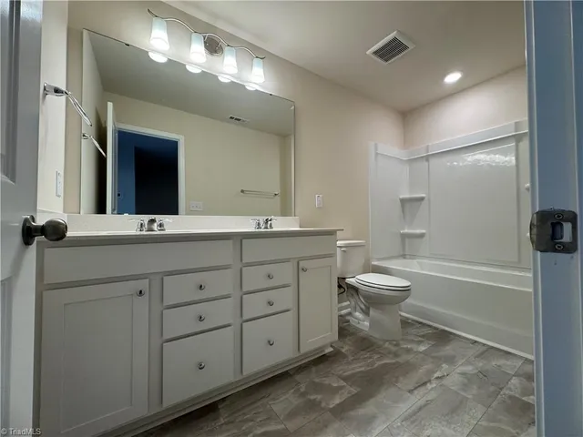 $1,900 | 891 Falls Grove Trail, High Point, NC 27265