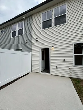 $1,700 | 891 Falls Grove Trail, High Point, NC 27265