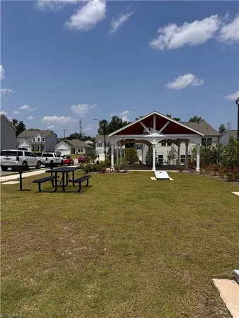 $1,700 | 891 Falls Grove Trail, High Point, NC 27265