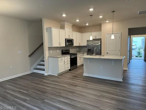 $1,700 | 891 Falls Grove Trail, High Point, NC 27265