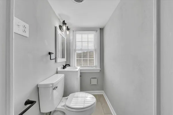 $1,950 | 32 Upland Drive, Salem, VA 24153