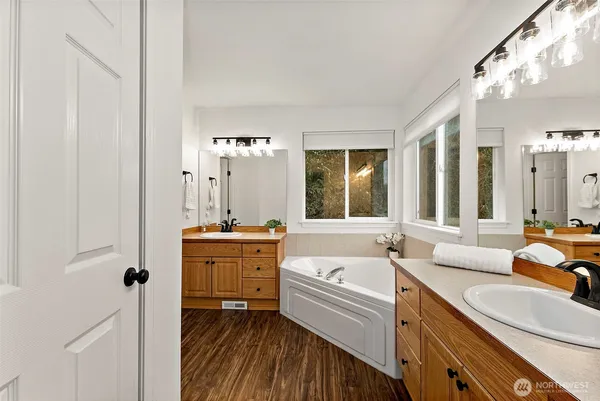 $635,000 | 10503 180th Avenue East, Bonney Lake, WA 98391