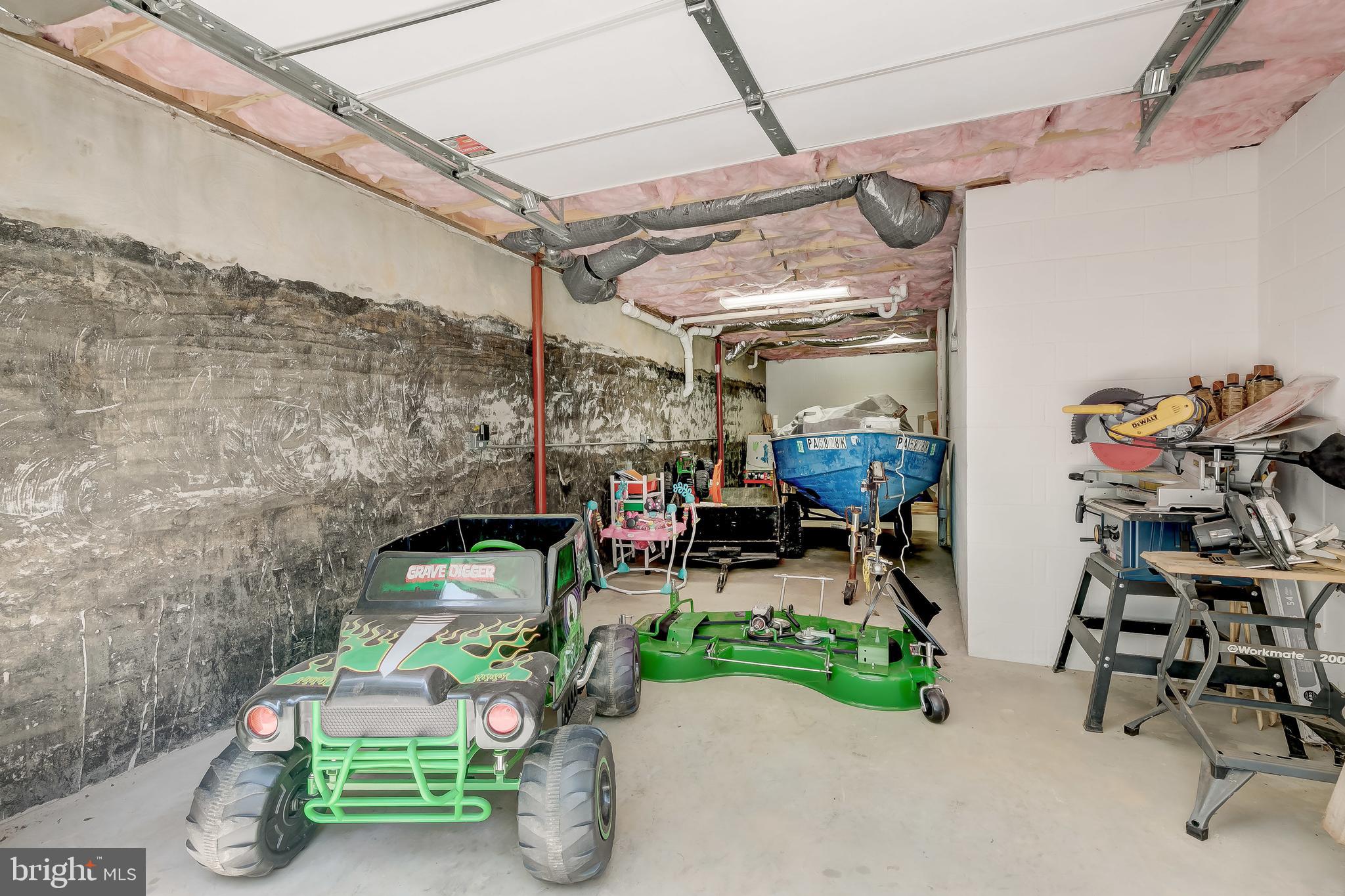 3803 Falls Road Manchester, MD 21102 - Photo 40 of 71 Basement level garage