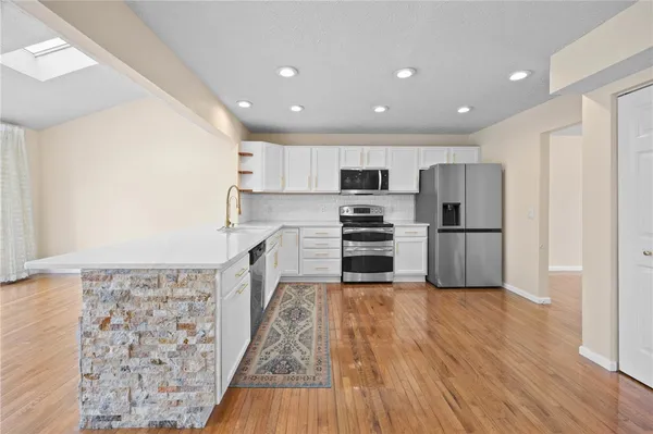 $2,900 | 120 Hummingbird Way, Henrietta, NY 14586