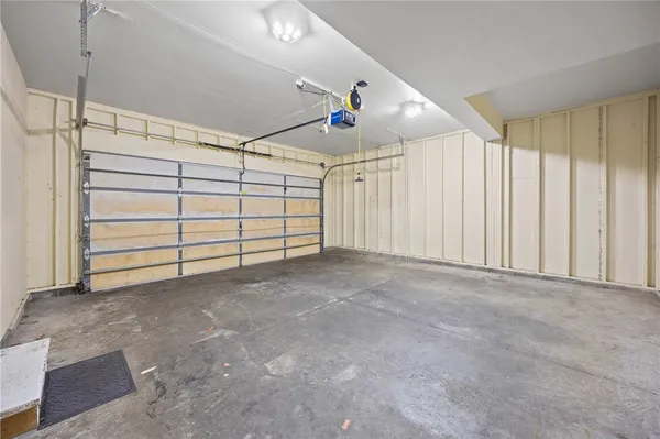 $2,900 | 120 Hummingbird Way, Henrietta, NY 14586