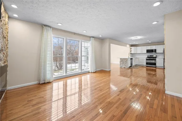 $2,900 | 120 Hummingbird Way, Henrietta, NY 14586