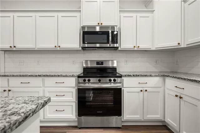 $342,000 | 709 Sunrise Drive, Deville, LA 71328