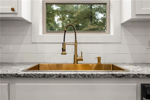 $342,000 | 709 Sunrise Drive, Deville, LA 71328