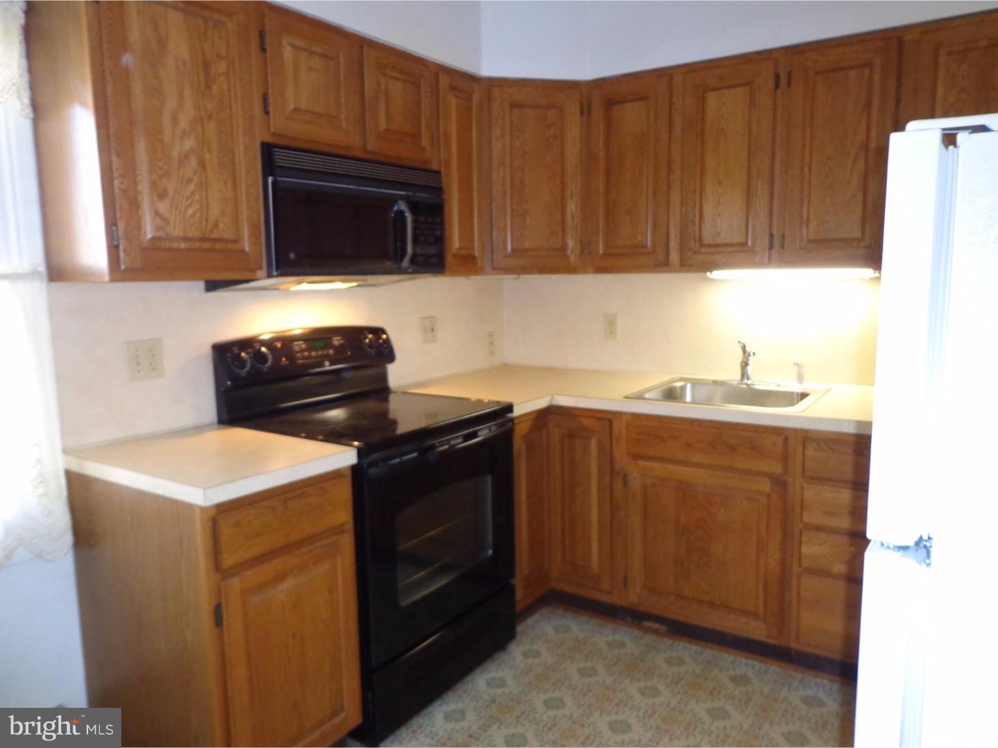 23 Indigo Road Levittown, PA 19057 - Photo 8 of 20 Gallery Image 8