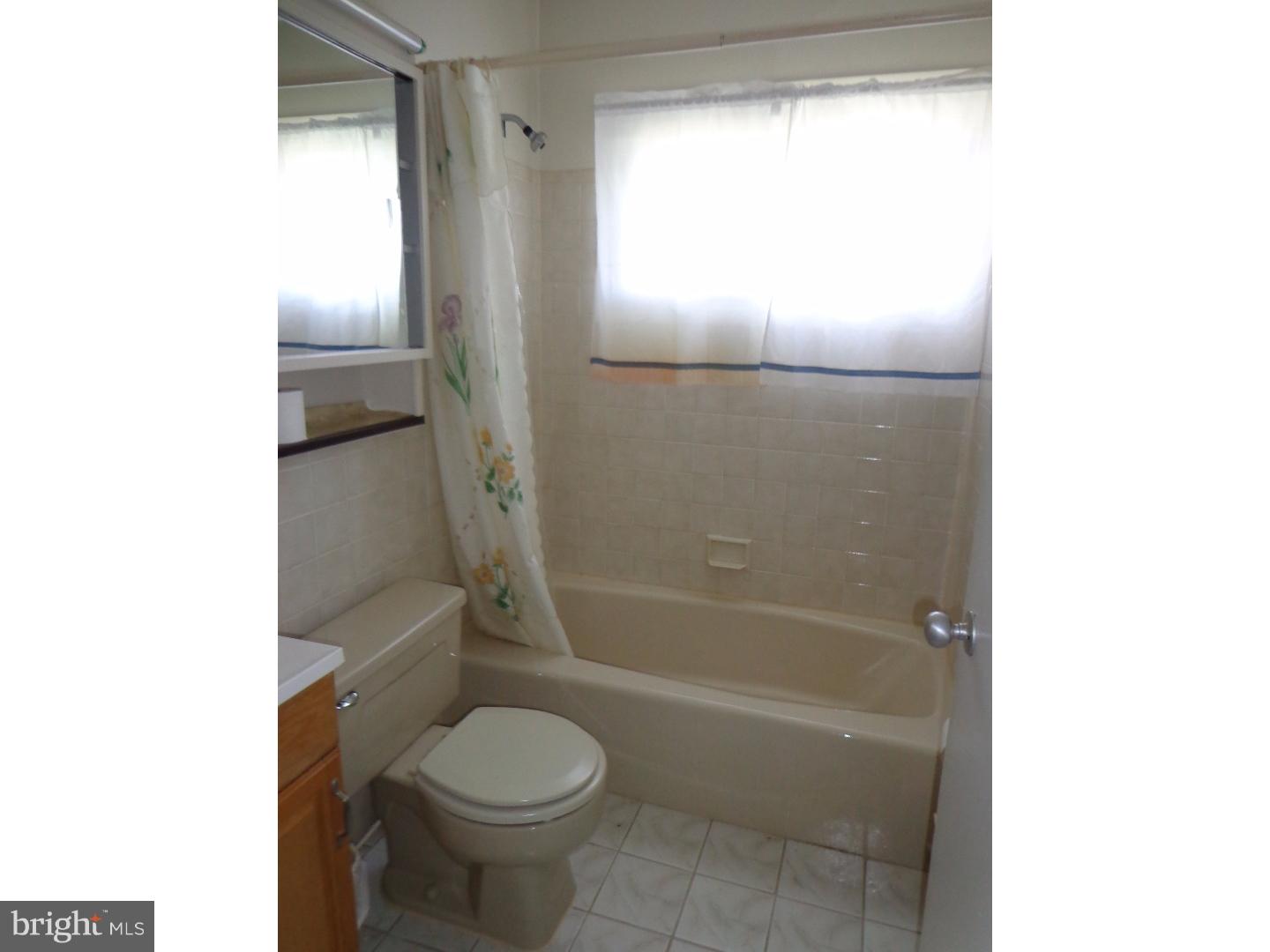 23 Indigo Road Levittown, PA 19057 - Photo 10 of 20 Gallery Image 10
