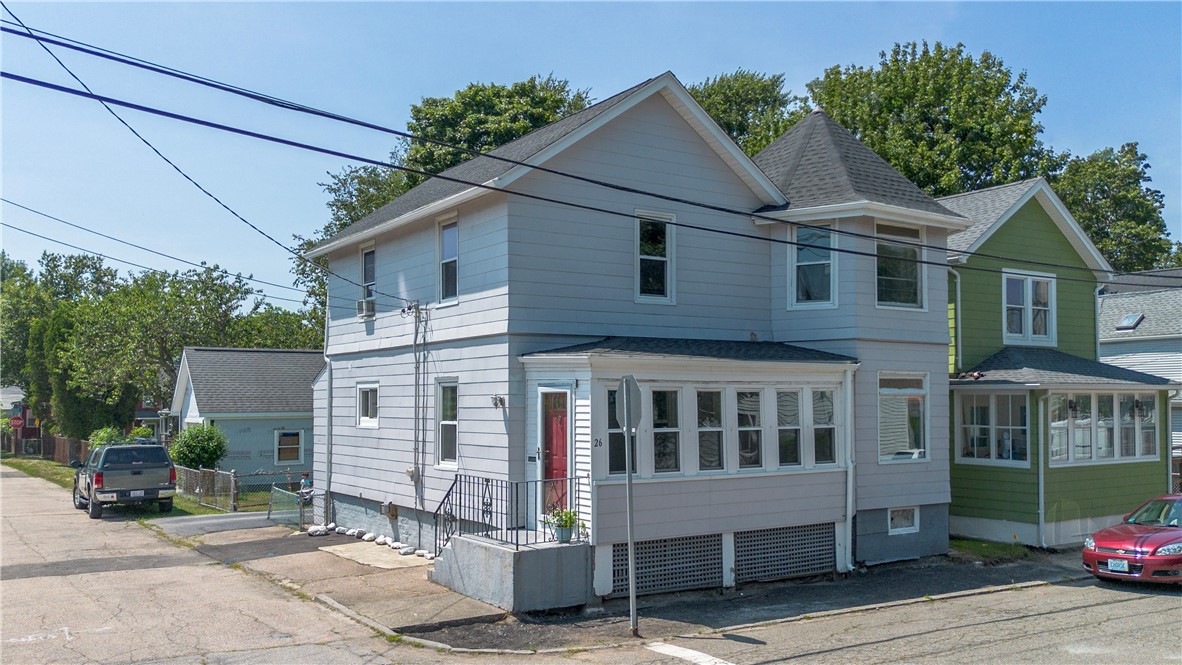 26 Prescott Hall Road Newport, RI 02840 - Photo 2 of 43