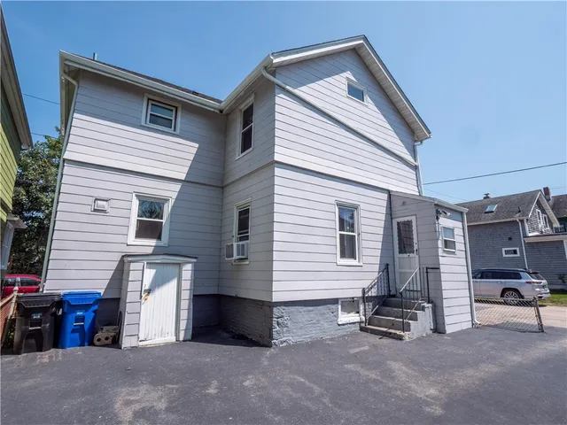 $695,000 | 26 Prescott Hall Road, Newport, RI 02840