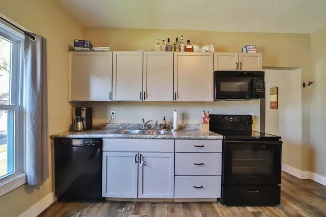 $194,900 | 801 South 6th Street, Brainerd, MN 56401