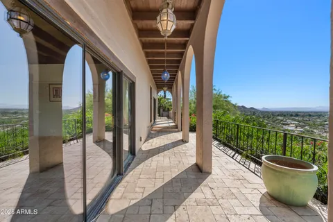 $4,100,000 | 6900 North Highlands Drive, Paradise Valley, AZ 85253