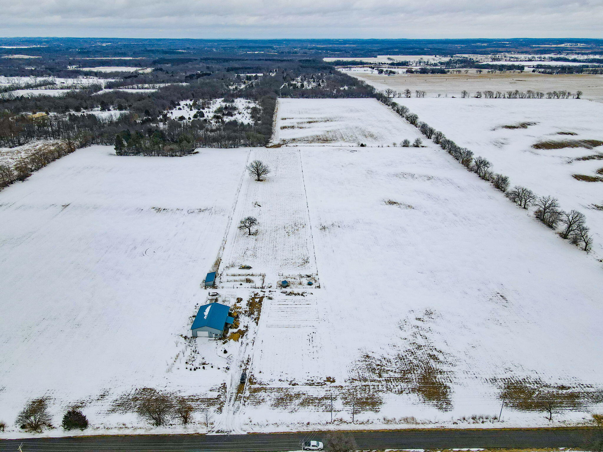N2650 Hardscrabble Road Dousman, WI 53118 - Photo 2 of 18 Main