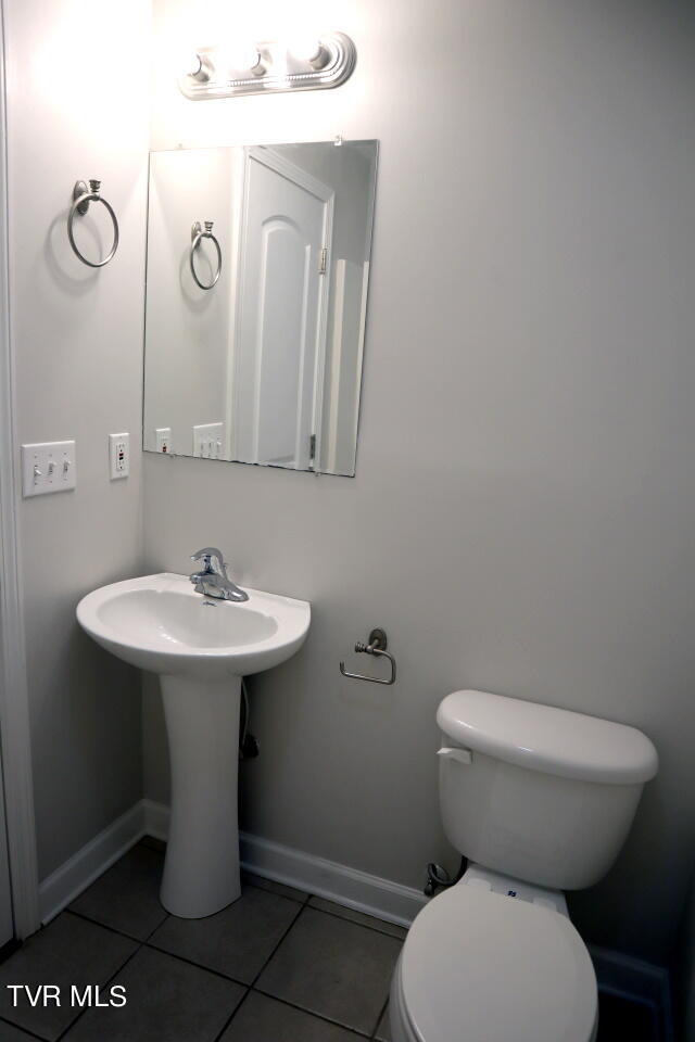 2908 Antioch Road Johnson City, TN 37604 - Photo 18 of 26 LL Bath