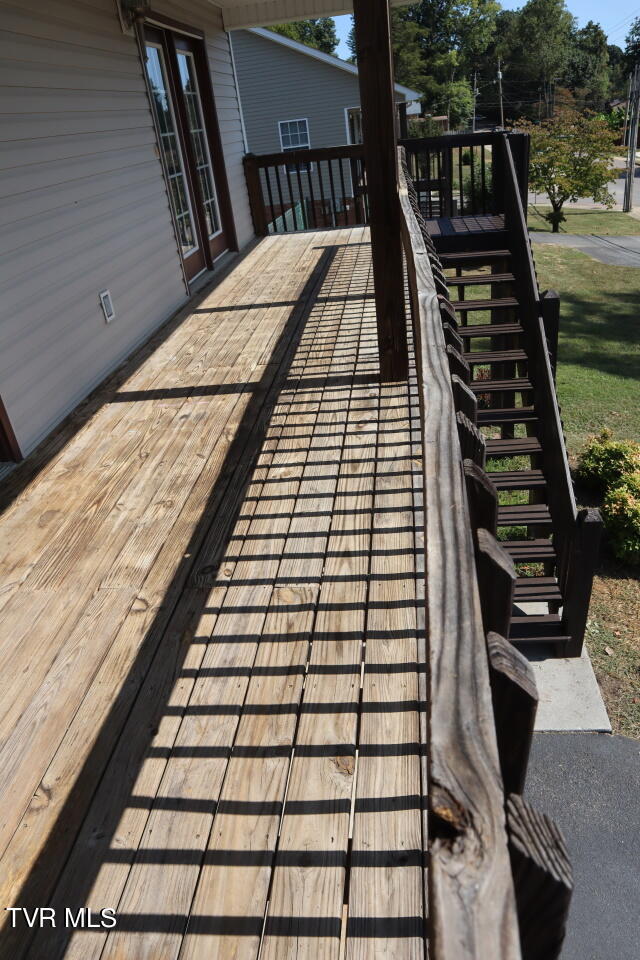 2908 Antioch Road Johnson City, TN 37604 - Photo 3 of 26 Upper Deck Stairs