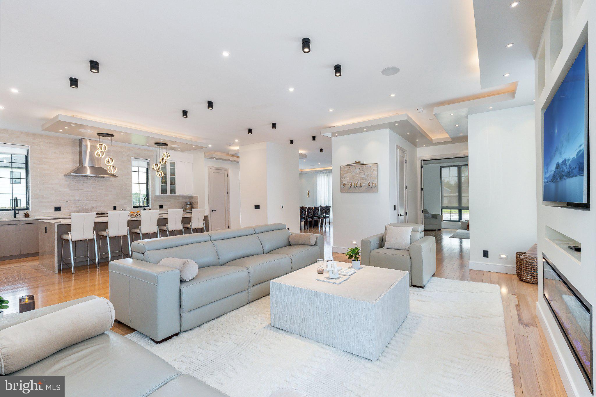 9739 Krewstown Road Philadelphia, PA 19115 - Photo 21 of 84 Modern elegance in a spacious living area.