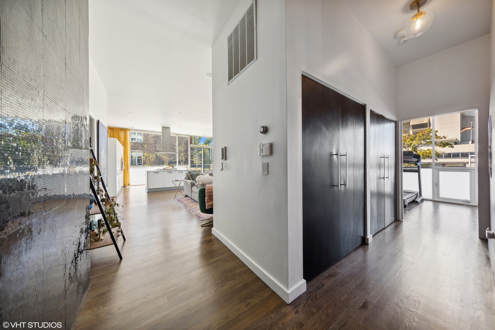 2157 West Division Street, Unit 202 Chicago, IL 60622 - Photo 7 of 15